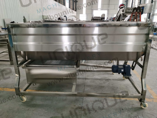 Усовершенствованная машина для обработки финиковой пальмы с автоматической чисткой и стиркой щеткой